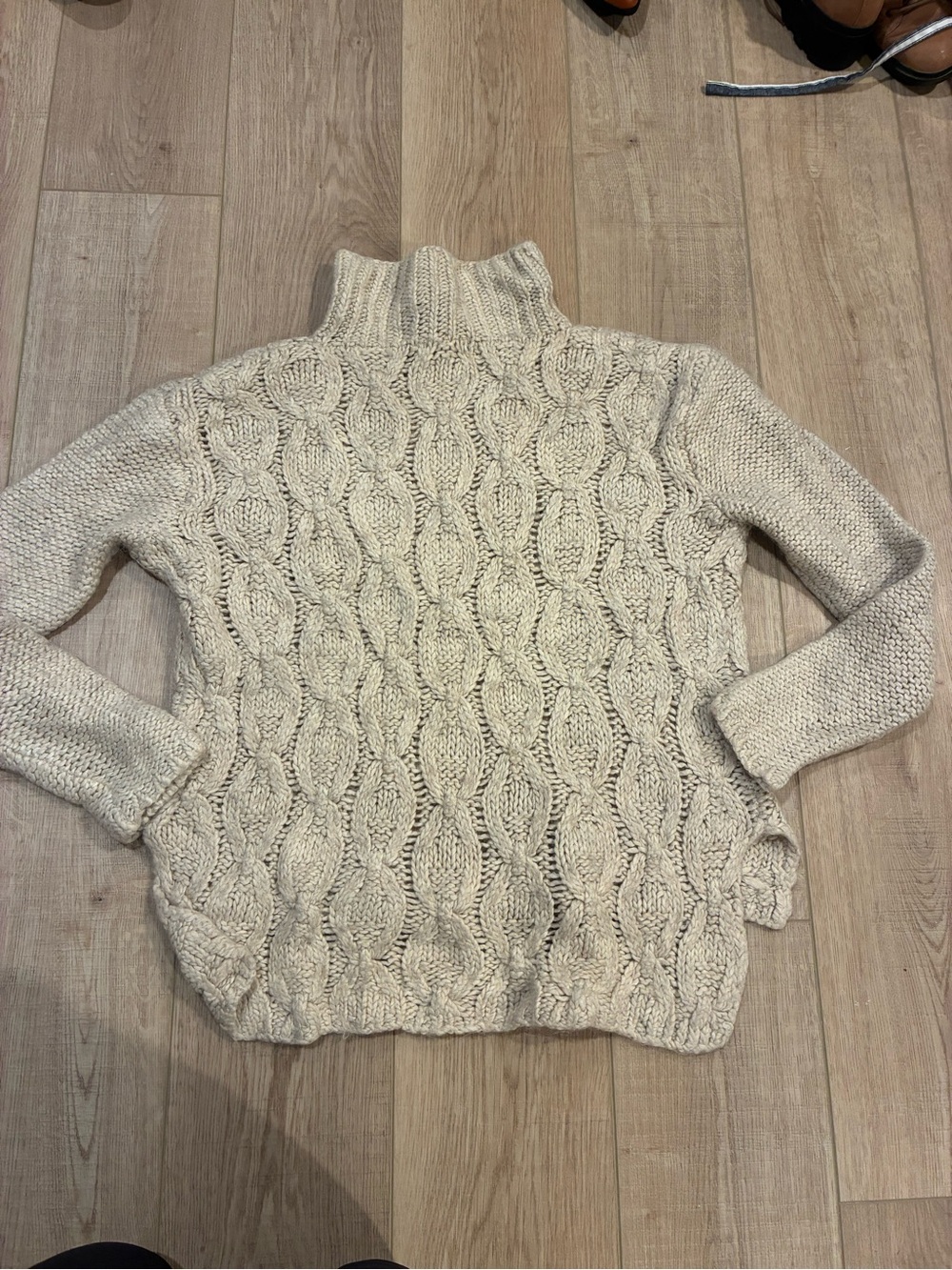 H&M Cream sweater wool/alpaca blend chunky boho mock neck 70s vibes M